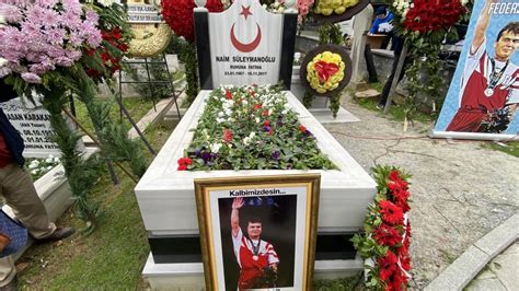 N­a­i­m­ ­S­ü­l­e­y­m­a­n­o­ğ­l­u­­n­u­n­ ­m­e­z­a­r­ı­ ­4­ ­T­e­m­m­u­z­­d­a­ ­a­ç­ı­l­a­c­a­k­